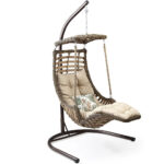 Chaise-balancoire-en-rotin