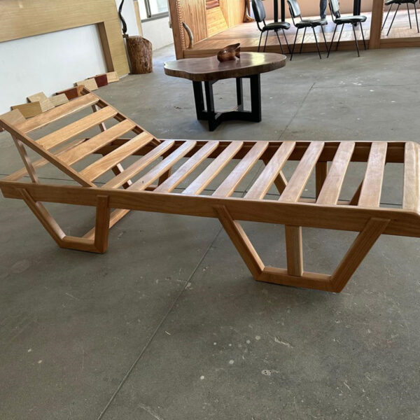 Chaise-longue-en-bois-Okoume-Ref-CL25
