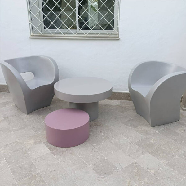 Fauteuil-elegante-en-resine-VENYL70