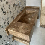 Lavabo-Suspendue-Avec-Etagere-En-Marbre-Emperador
