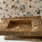 Lavabo-Suspendue-Avec-Etagere-En-Marbre-Emperador