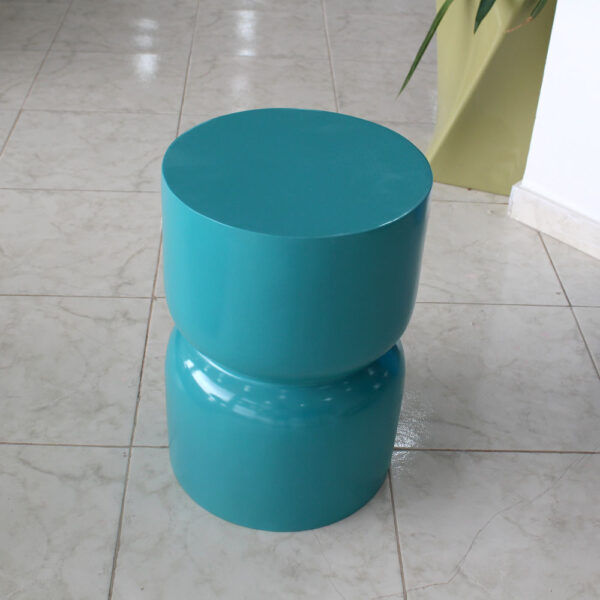 Table-dappoint-en-resine-H50-D35-cm-