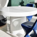 Table-haute-ronde-en-resine-modele-CANNE-