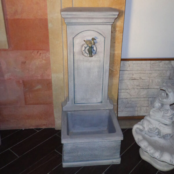 fontaine murale de jardin en grc couverture