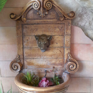 Fontaine murale en résine avec tête de lion F012