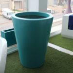 Pot conique geant en resine